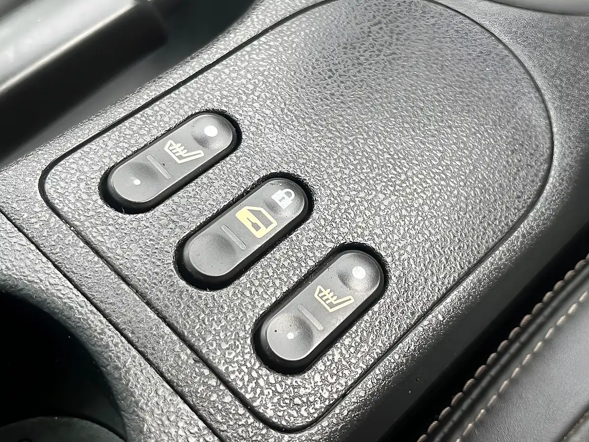 Used 2008 Nissan Qashqai Tekna Black - Interior and Exterior details 18