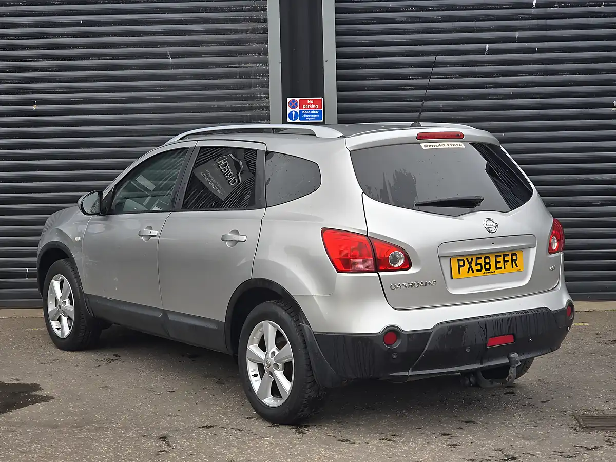 Used 2008 Nissan Qashqai+2 Tekna Silver - Interior and Exterior details 10