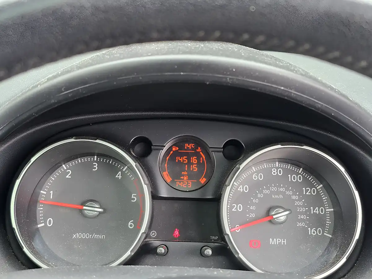 Used 2008 Nissan Qashqai+2 Tekna Silver - Interior and Exterior details 12