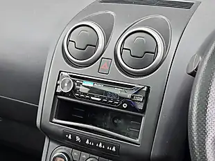 Used 2008 Nissan Qashqai+2 Tekna Silver - Interior and Exterior details 13