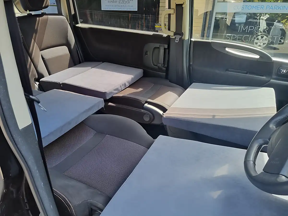 Used 2008 Nissan Serena 2 Berth Micro Camper Black - Interior and Exterior details 18