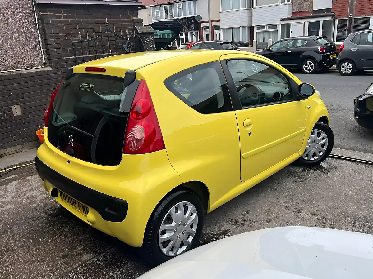 Used 2008 Peugeot 107 Urban Canary Yellow - Interior and Exterior details 4
