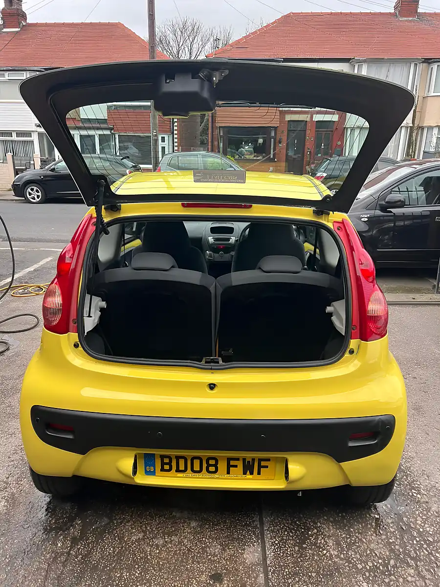 Used 2008 Peugeot 107 Urban Canary Yellow - Interior and Exterior details 8