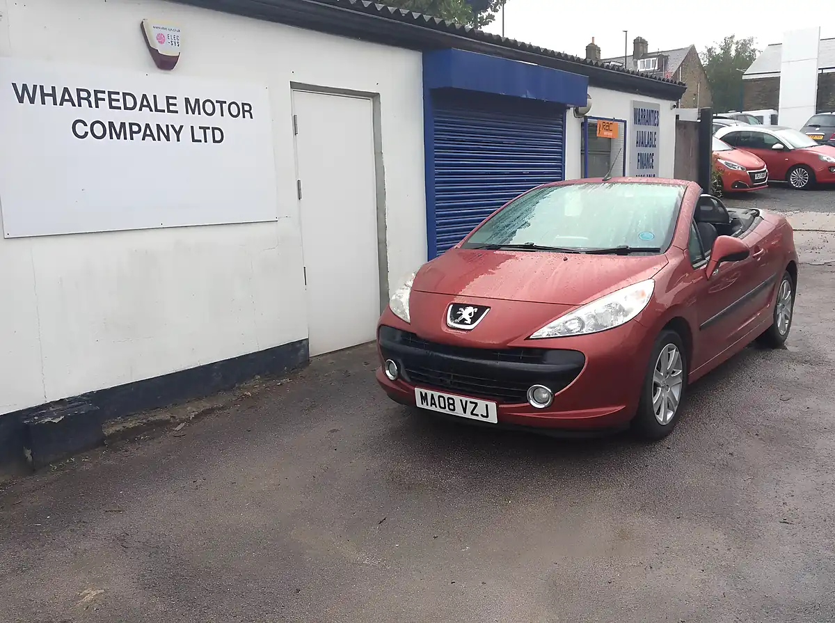 Used 2008 Peugeot 207 Cc Sport Red - Interior and Exterior details 16