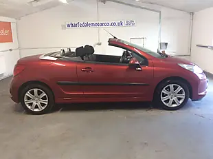 Used 2008 Peugeot 207 Cc Sport Red - Interior and Exterior details 7