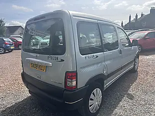 Used 2008 Peugeot Partner Escapade Silver - Interior and Exterior details 12