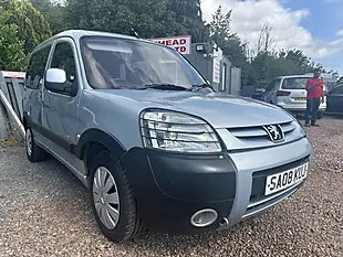 Used 2008 Peugeot Partner Escapade Silver - Interior and Exterior details 2