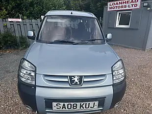 Used 2008 Peugeot Partner Escapade Silver - Interior and Exterior details 4