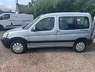 Used 2008 Peugeot Partner Escapade Silver - Interior and Exterior details 8