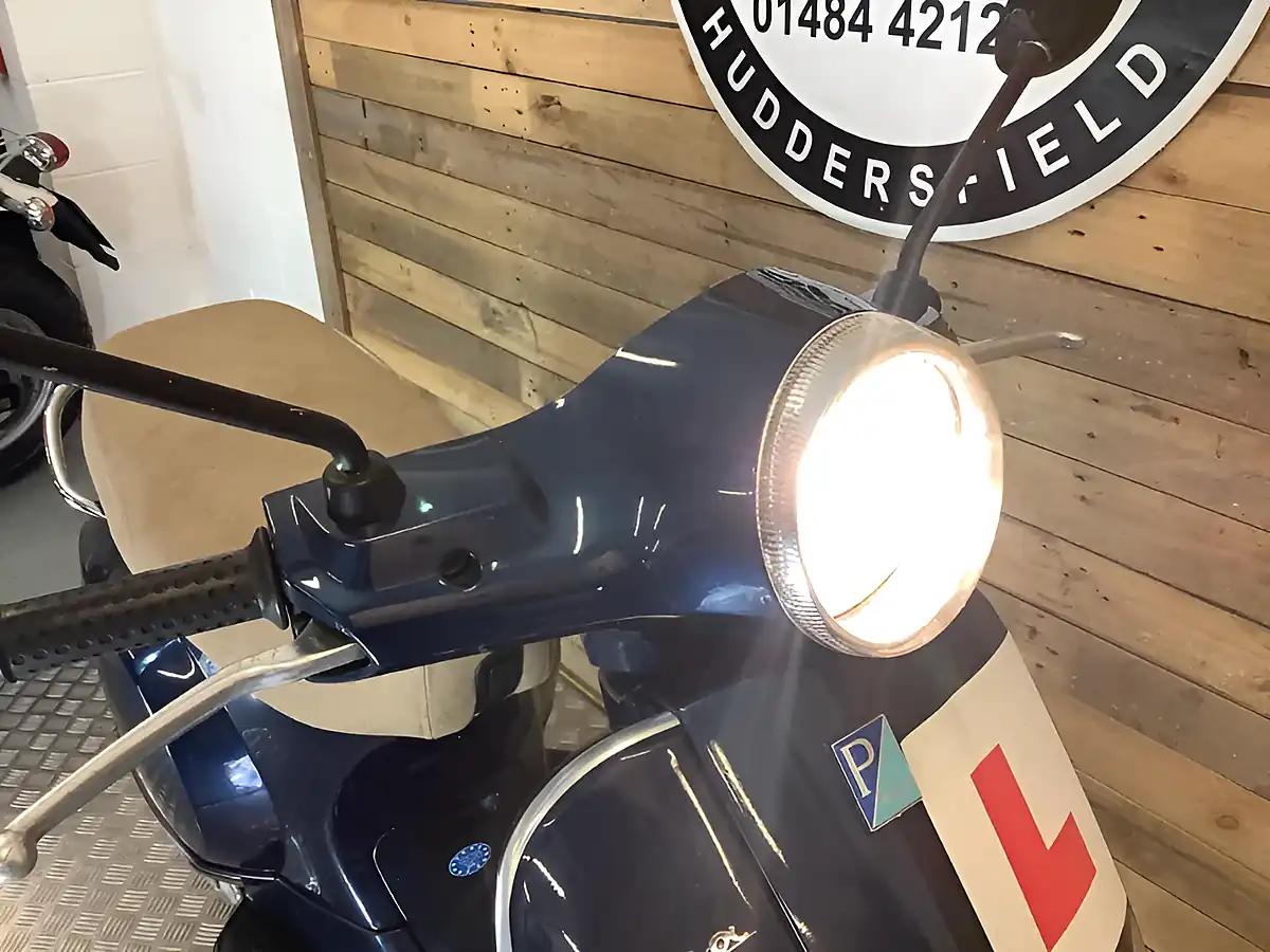 Used 2008 Piaggio Vespa - Interior and Exterior details 11