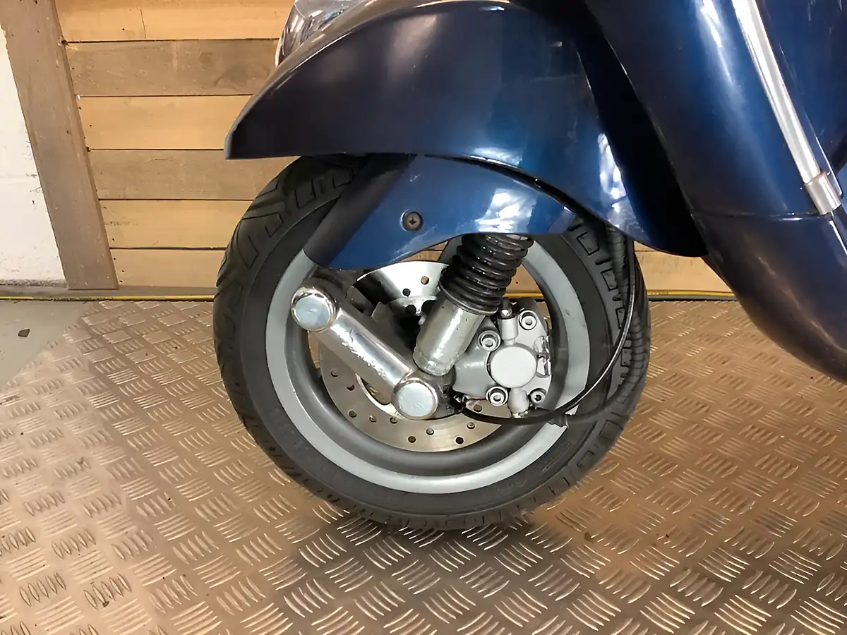 Used 2008 Piaggio Vespa - Interior and Exterior details 17