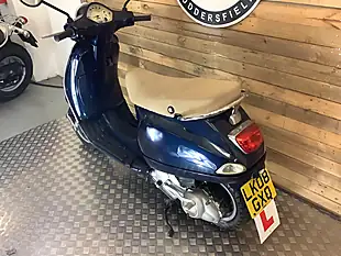 Used 2008 Piaggio Vespa - Interior and Exterior details 6