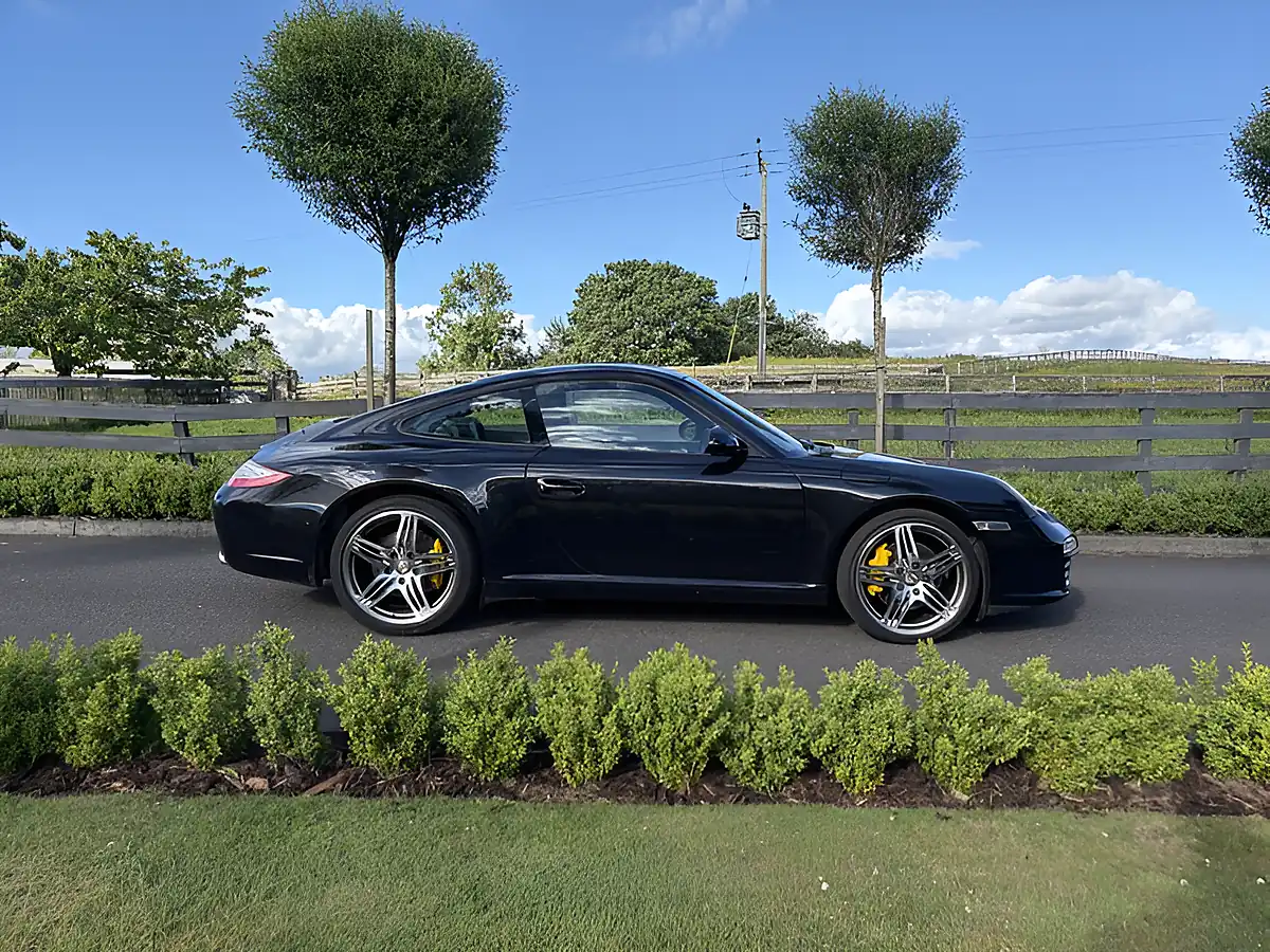 Used 2008 Porsche 911 Carrera 2 Black - Front View