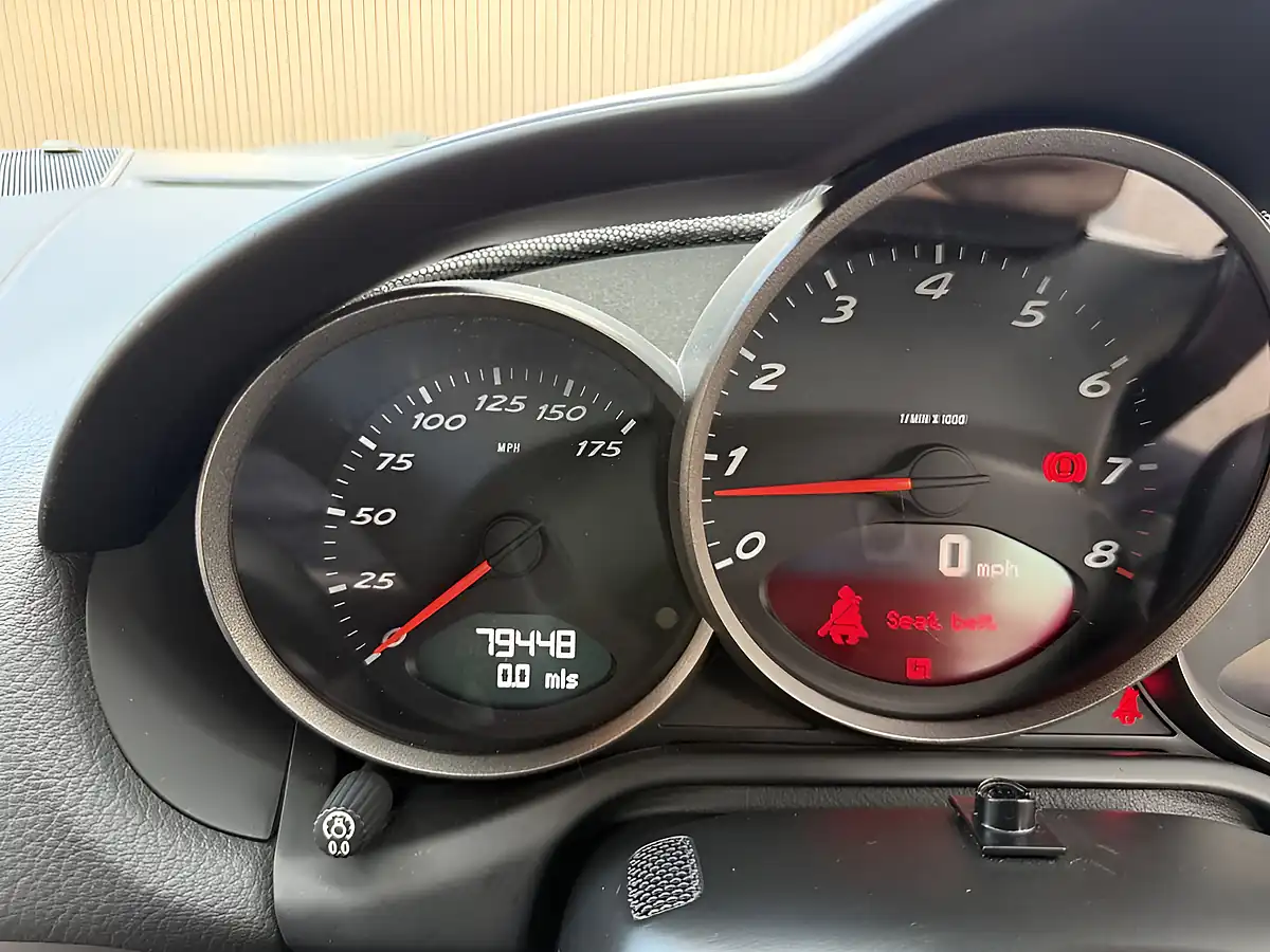 Used 2008 Porsche Cayman 987 Coupe Grey - Interior and Exterior details 16