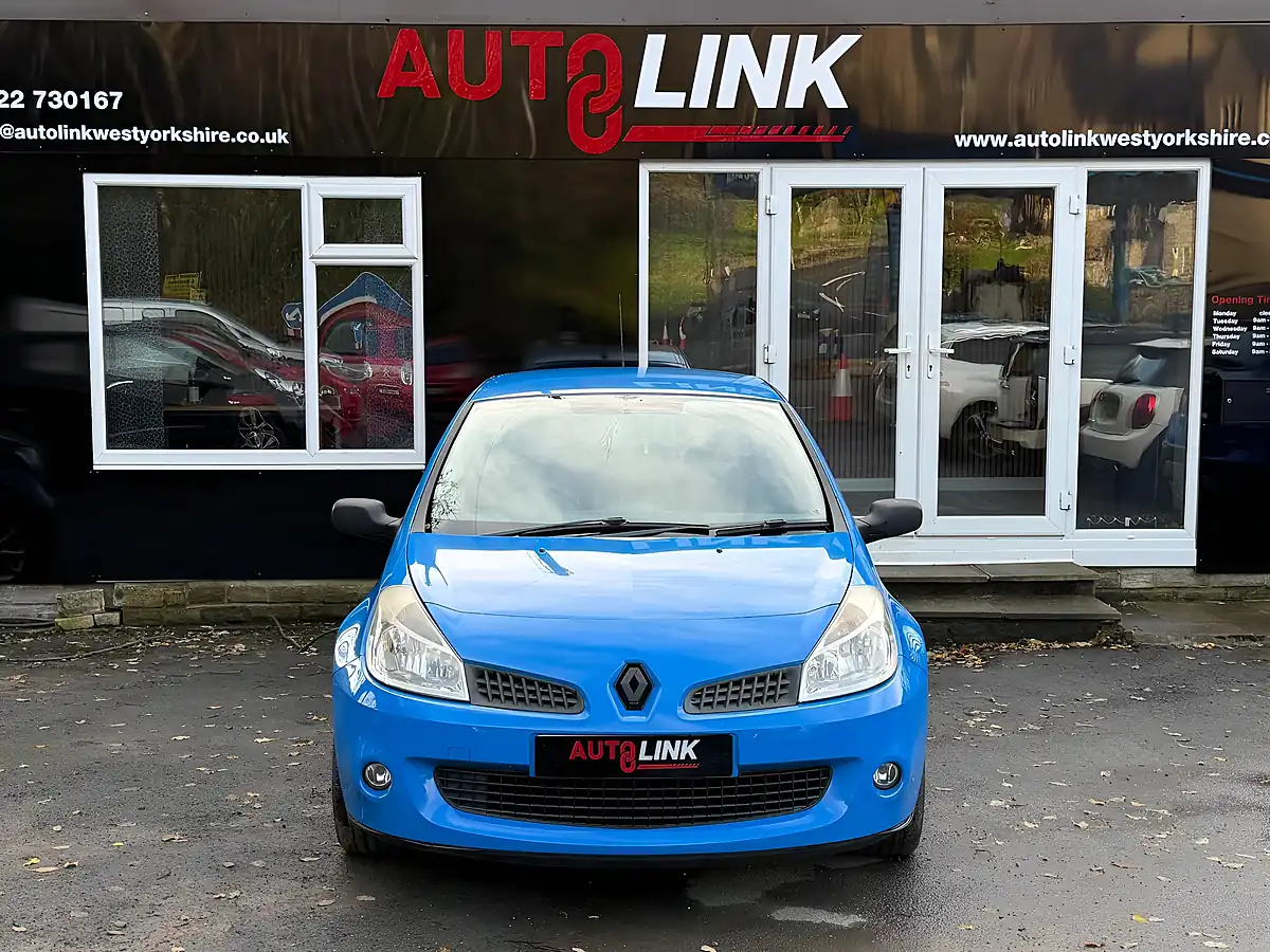 Used 2008 Renault Clio Renaultsport Cup Blue - Interior and Exterior details 3