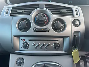 Used 2008 Renault Grand Scenic Dynamique S Silver - Interior and Exterior details 10
