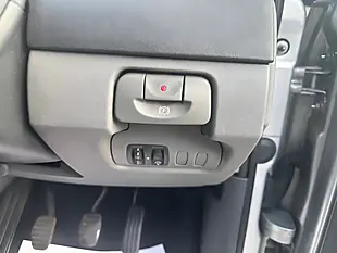 Used 2008 Renault Grand Scenic Dynamique S Silver - Interior and Exterior details 14