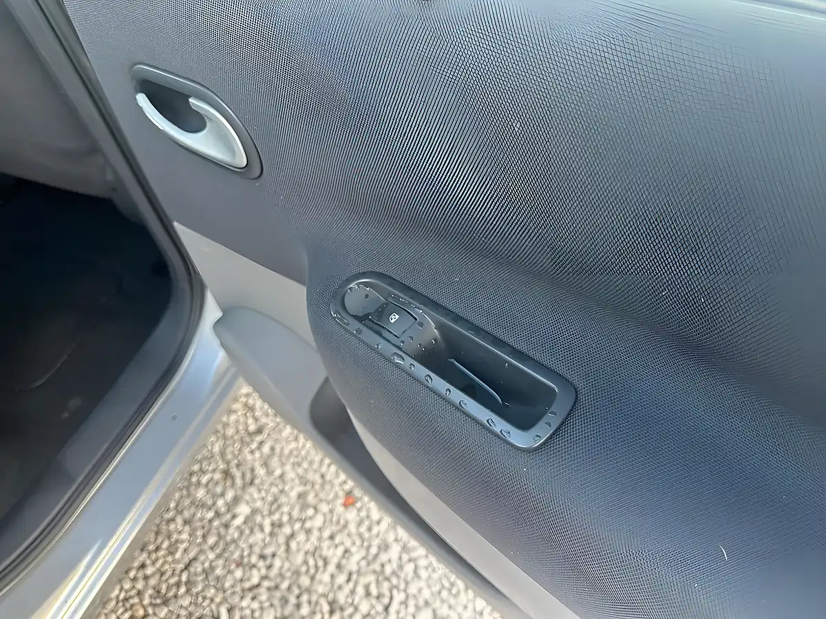 Used 2008 Renault Grand Scenic Dynamique S Silver - Interior and Exterior details 20