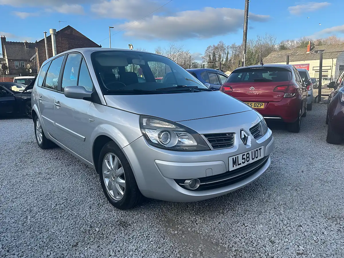 Used 2008 Renault Grand Scenic Dynamique S Silver - Interior and Exterior details 5