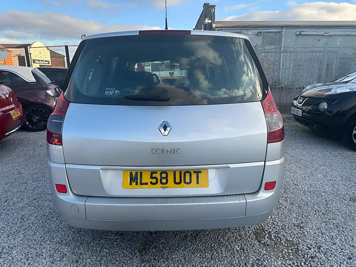 Used 2008 Renault Grand Scenic Dynamique S Silver - Interior and Exterior details 7