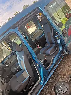 Used 2008 Renault Kangoo Authentique Blue - Interior and Exterior details 14