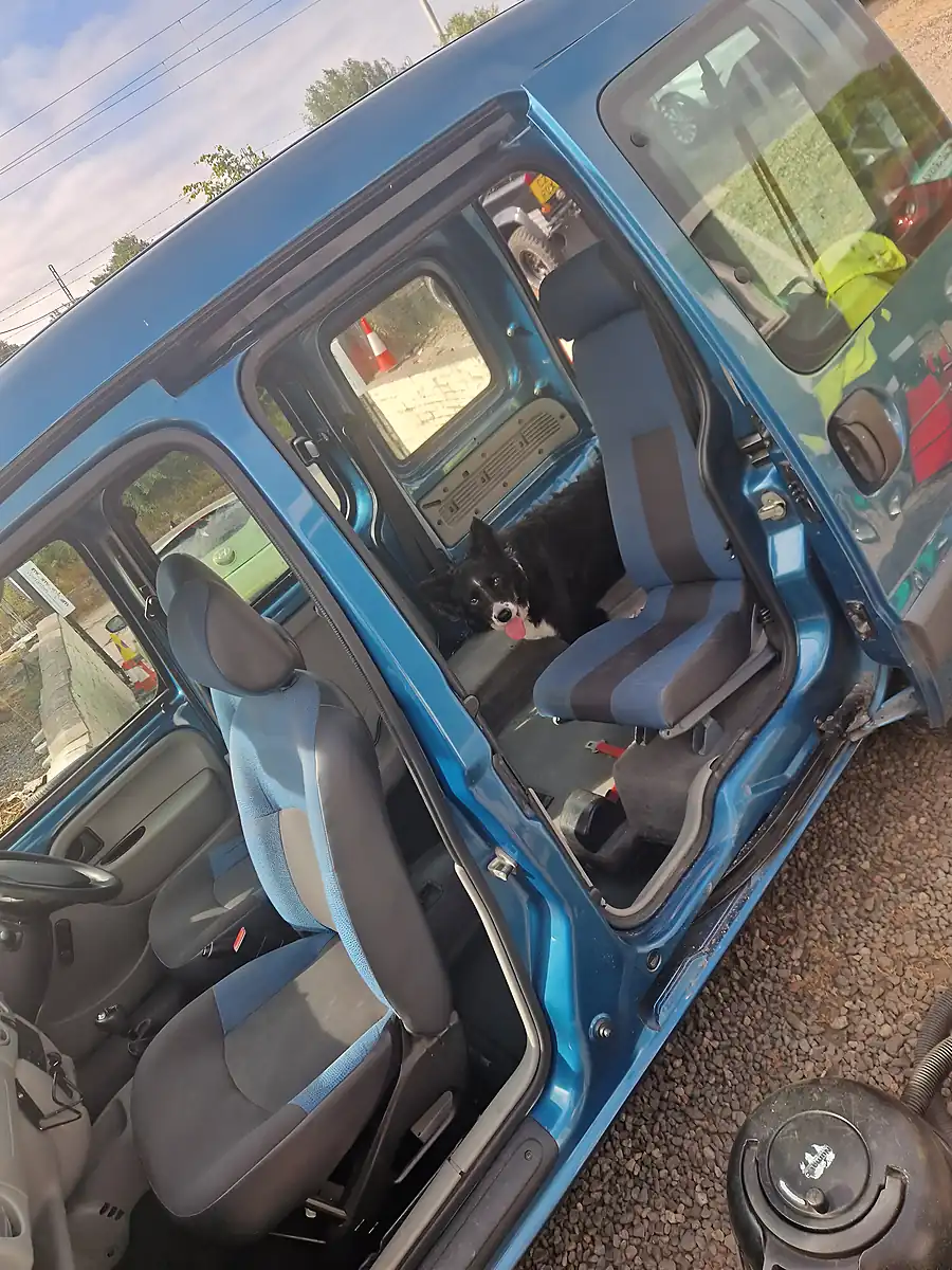 Used 2008 Renault Kangoo Authentique Blue - Interior and Exterior details 14