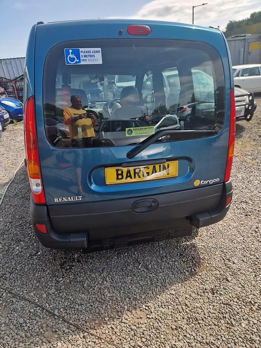 Used 2008 Renault Kangoo Authentique Blue - Interior and Exterior details 9