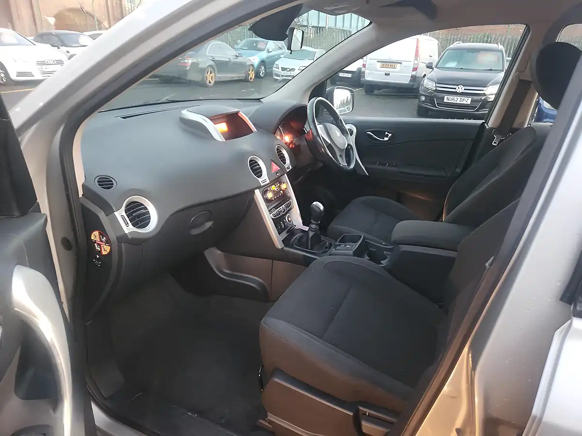 Used 2008 Renault Koleos 4WD Silver - Interior and Exterior details 6