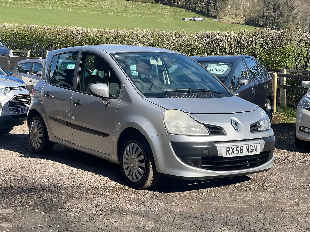 Used 2008 Renault Modus Expression Silver - Front View