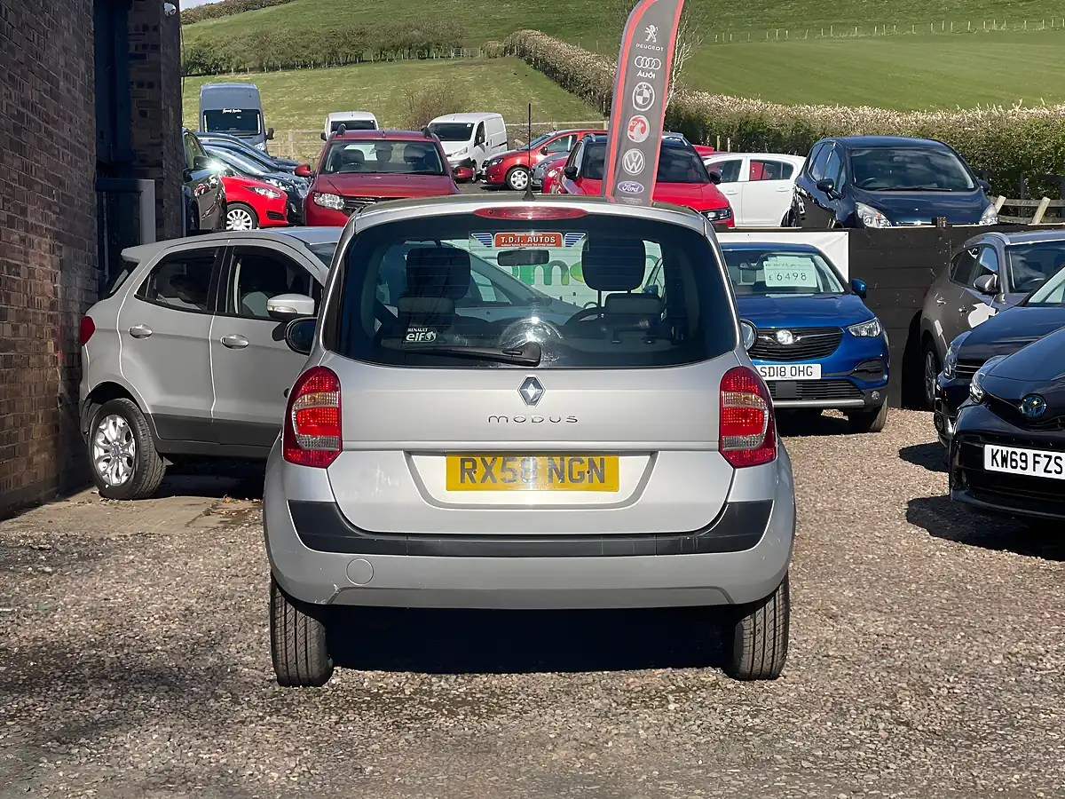 Used 2008 Renault Modus Expression Silver - Interior and Exterior details 6