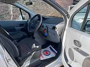 Used 2008 Renault Modus Expression Silver - Interior and Exterior details 8