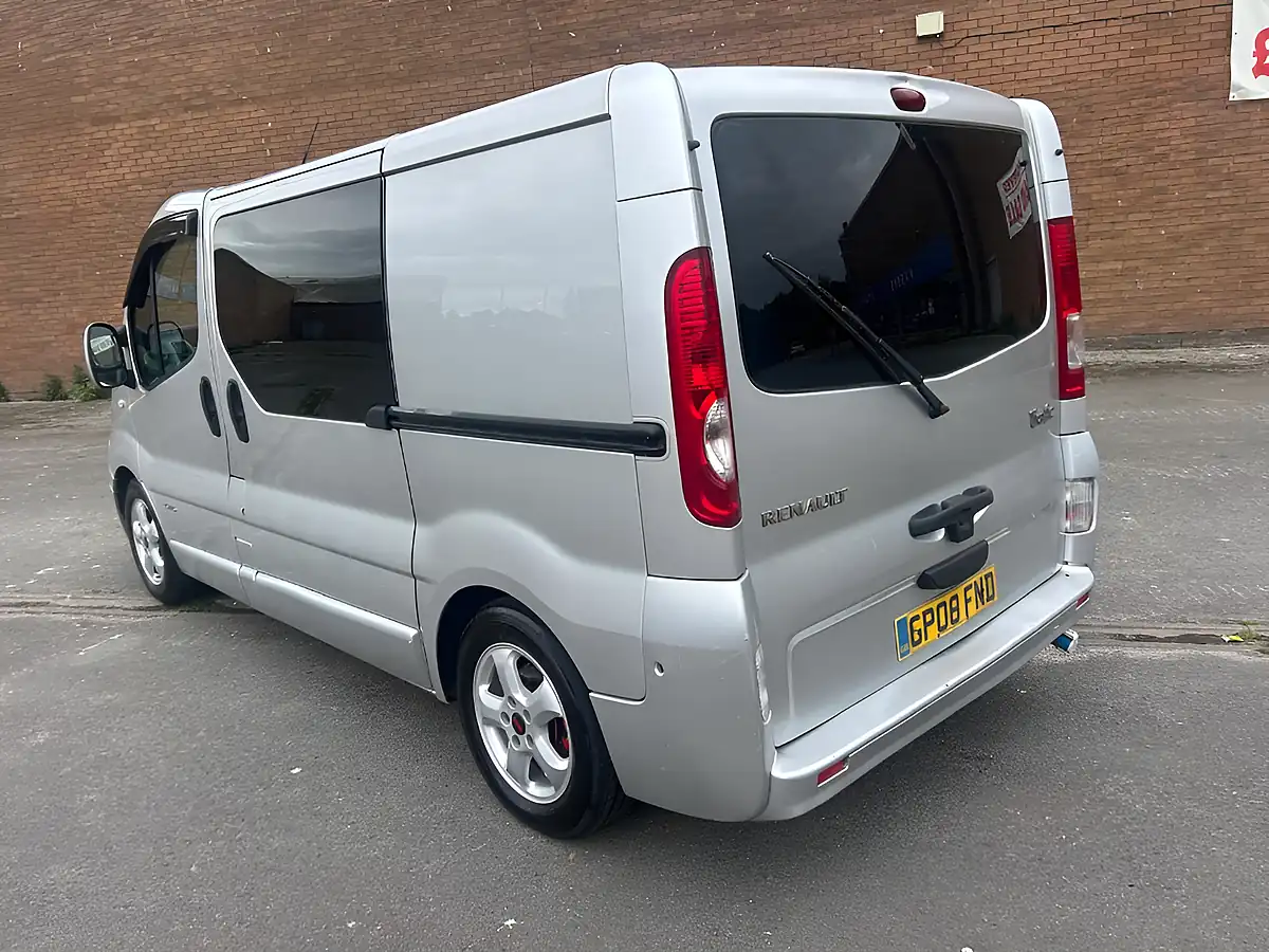 Used 2008 Renault Traffic Camper Silver - Interior and Exterior details 7