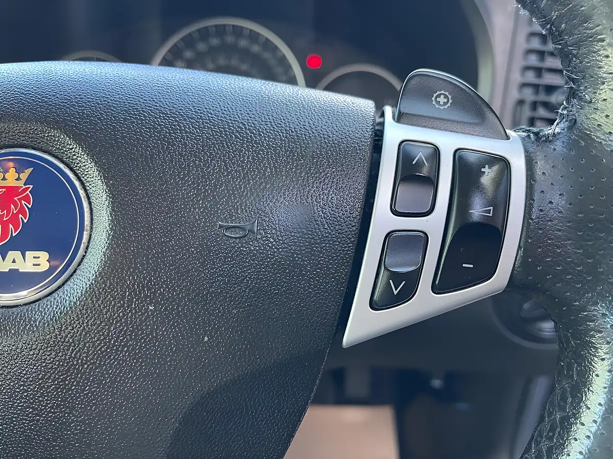 Used 2008 Saab 9-3 Vector Sport Blue - Interior and Exterior details 17