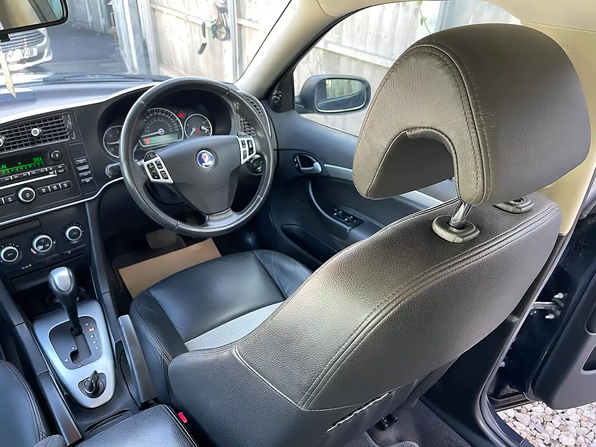 Used 2008 Saab 9-3 Vector Sport Blue - Interior and Exterior details 5