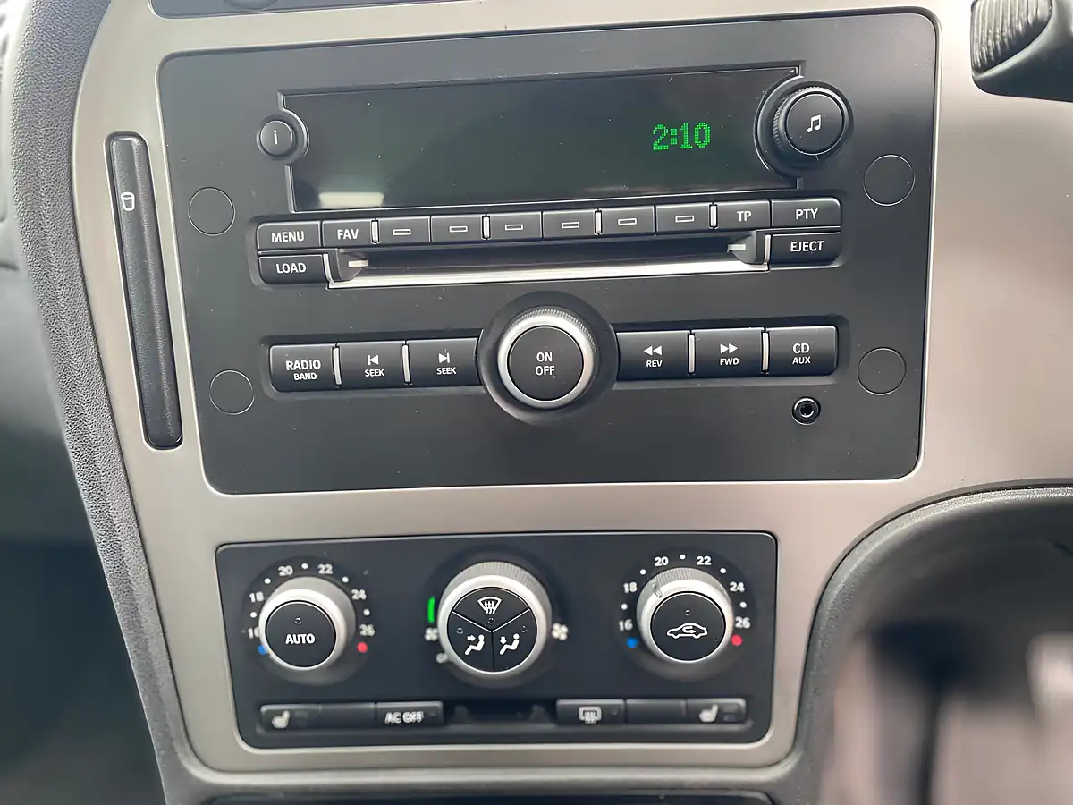 Used 2008 Saab 9-5 Vector Black - Interior and Exterior details 16