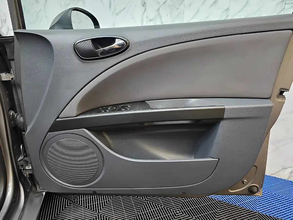 Used 2008 SEAT Leon Stylance Grey - Interior and Exterior details 17