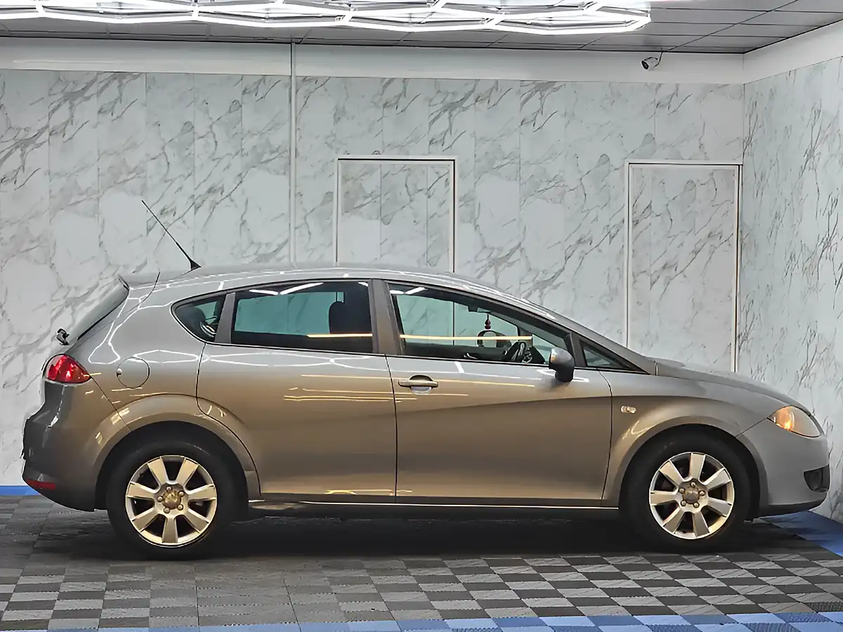 Used 2008 SEAT Leon Stylance Grey - Interior and Exterior details 8
