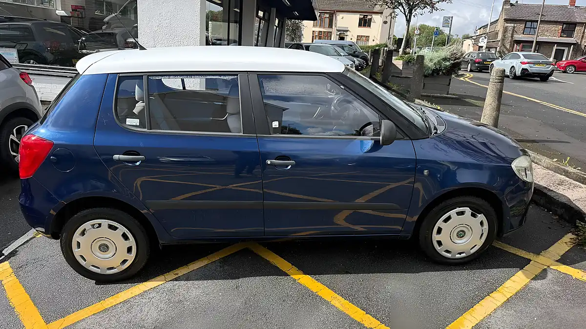 Used 2008 Skoda Fabia 1 5dr Blue - Interior and Exterior details 12