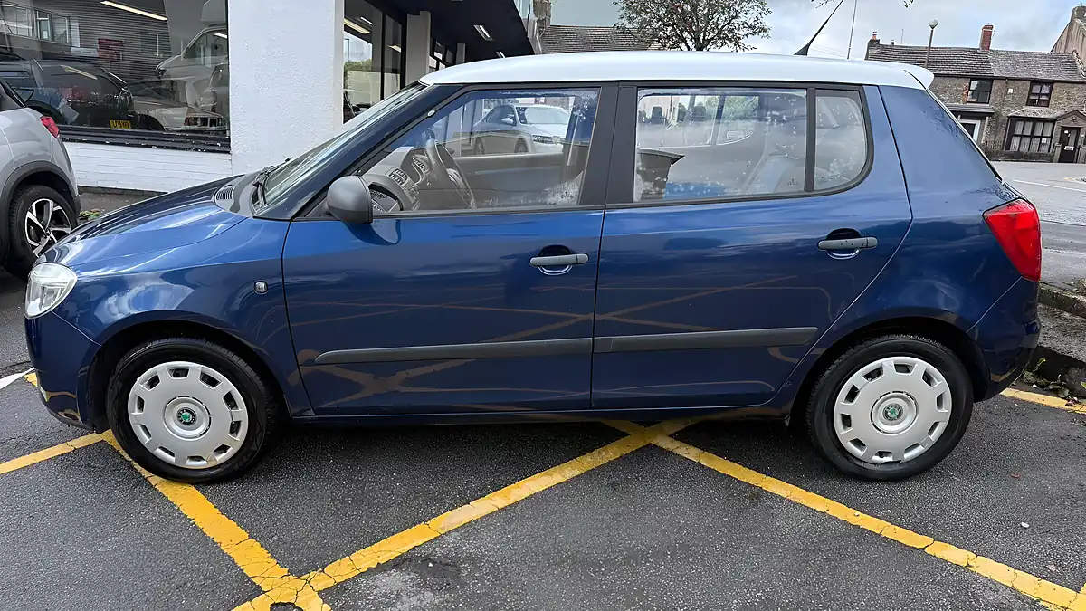 Used 2008 Skoda Fabia 1 5dr Blue - Interior and Exterior details 13