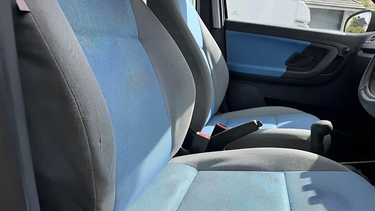 Used 2008 Skoda Fabia 1 5dr Blue - Interior and Exterior details 15
