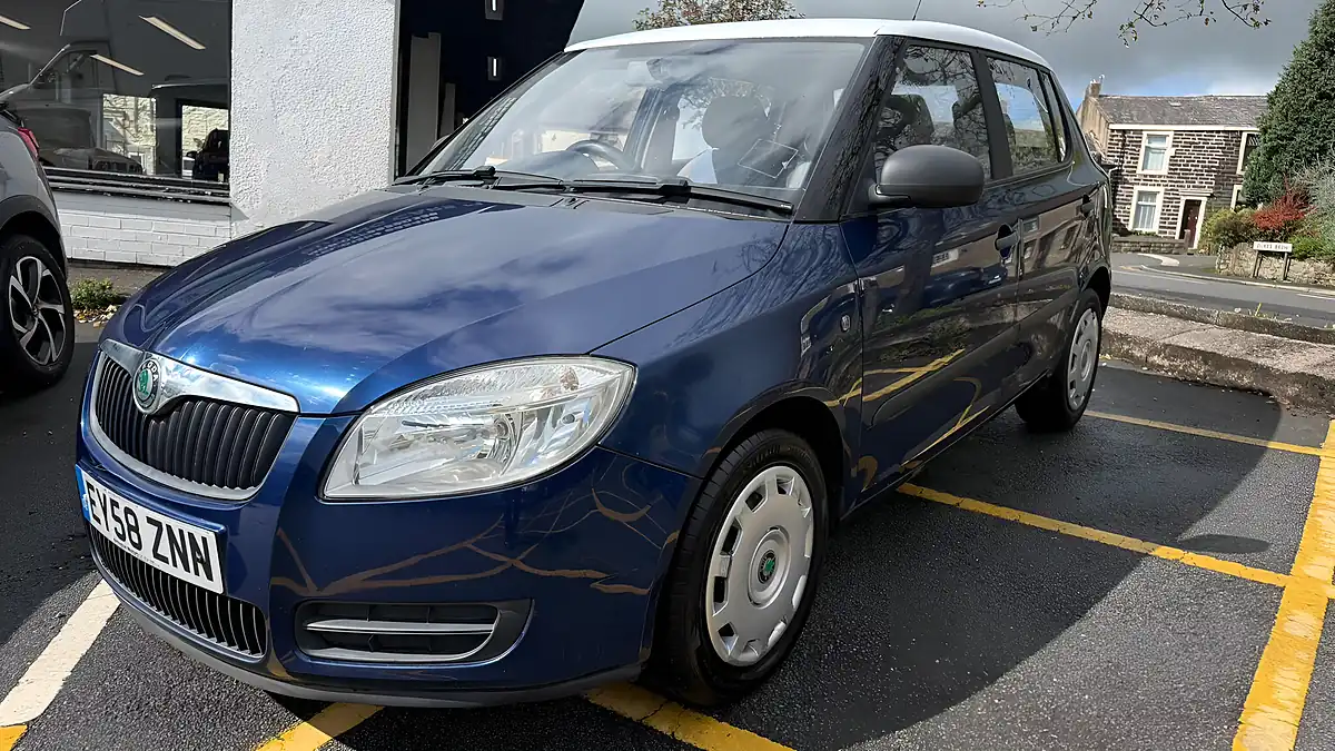 Used 2008 Skoda Fabia 1 5dr Blue - Interior and Exterior details 7