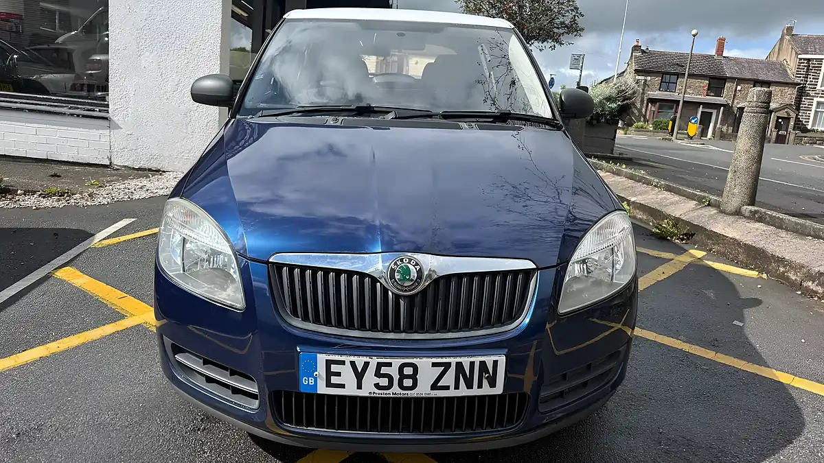 Used 2008 Skoda Fabia 1 5dr Blue - Interior and Exterior details 9