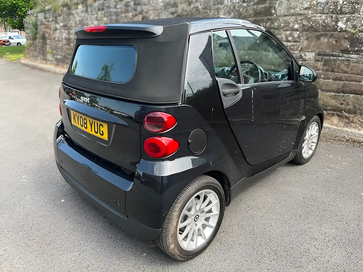 Used 2008 Smart Fortwo Passion Cabriolet Black - Interior and Exterior details 7