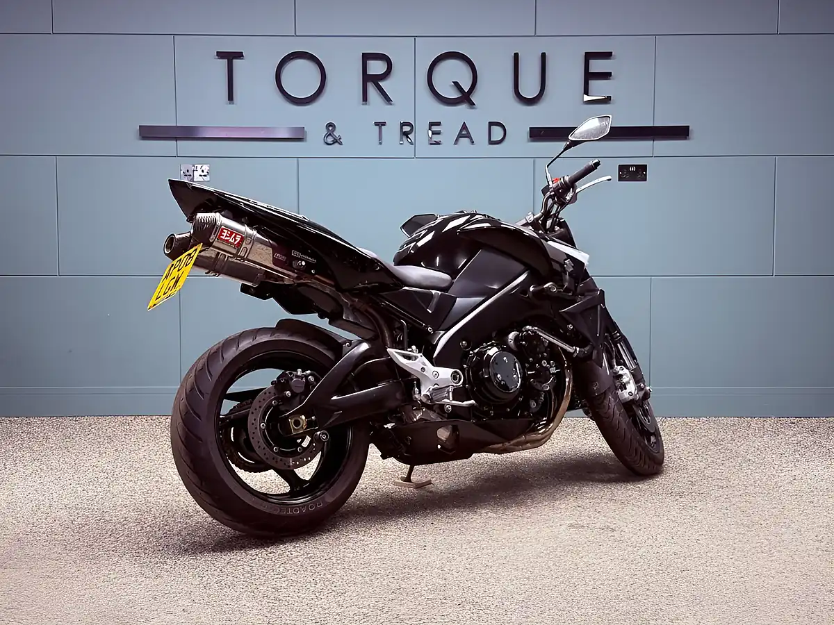 Used 2008 Suzuki Gsx1300 B-King Black - Interior and Exterior details 3