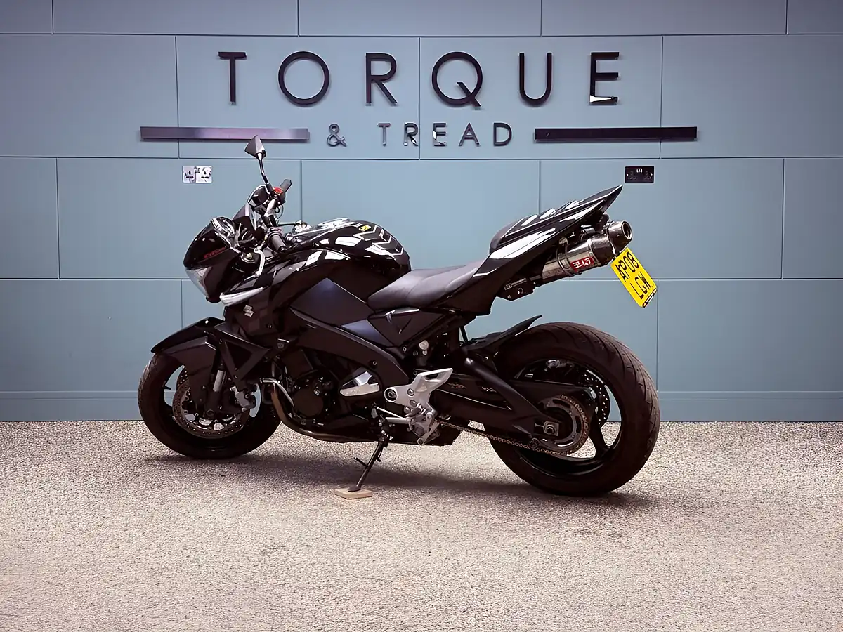 Used 2008 Suzuki Gsx1300 B-King Black - Interior and Exterior details 7