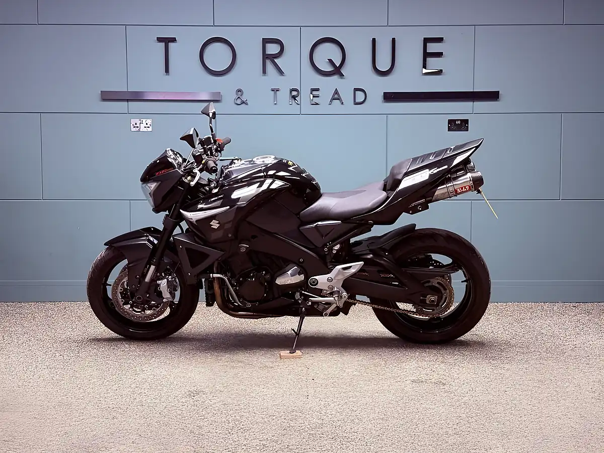 Used 2008 Suzuki Gsx1300 B-King Black - Interior and Exterior details 8