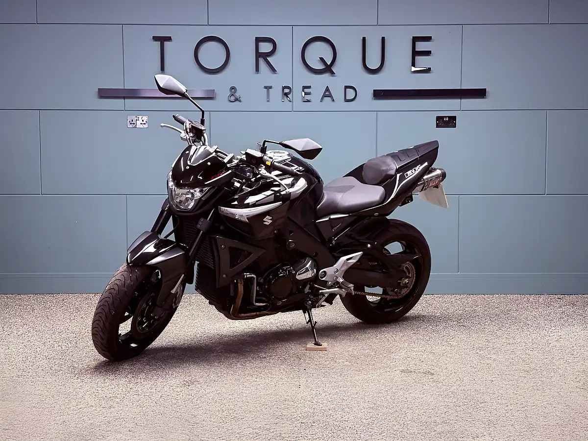 Used 2008 Suzuki Gsx1300 B-King Black - Interior and Exterior details 9