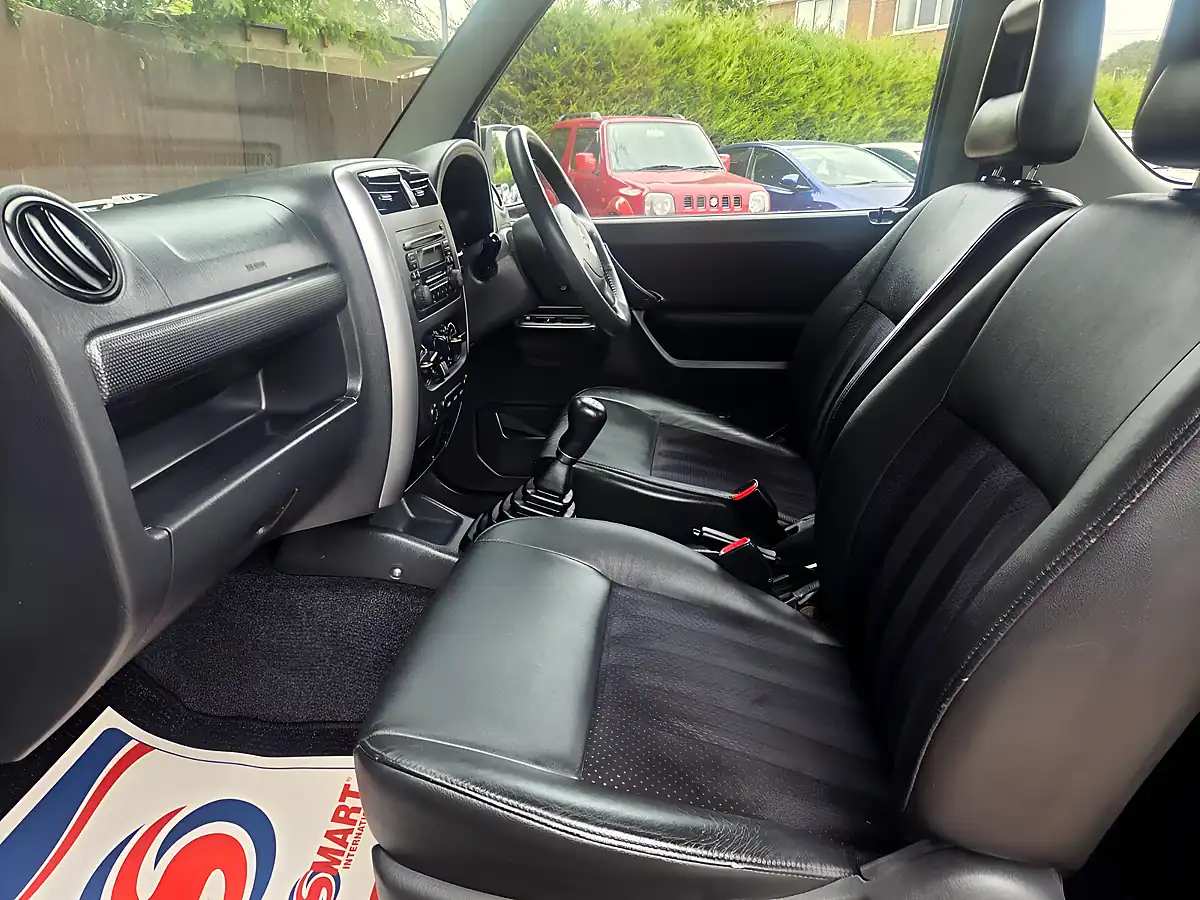 Used 2008 Suzuki Jimny Jlx+ Black - Interior and Exterior details 18