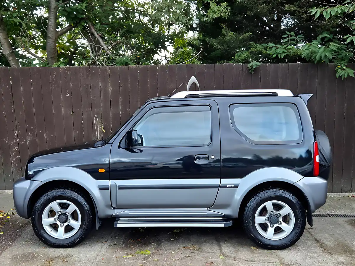 Used 2008 Suzuki Jimny Jlx+ Black - Interior and Exterior details 5