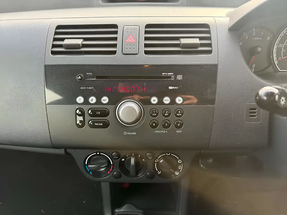Used 2008 Suzuki Swift Gl Silver - Interior and Exterior details 17